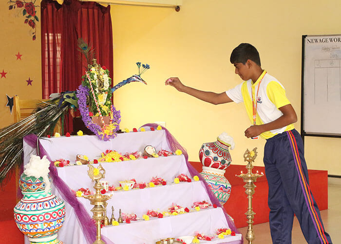 uploads/events/krishna-janmastami-4_91.jpg