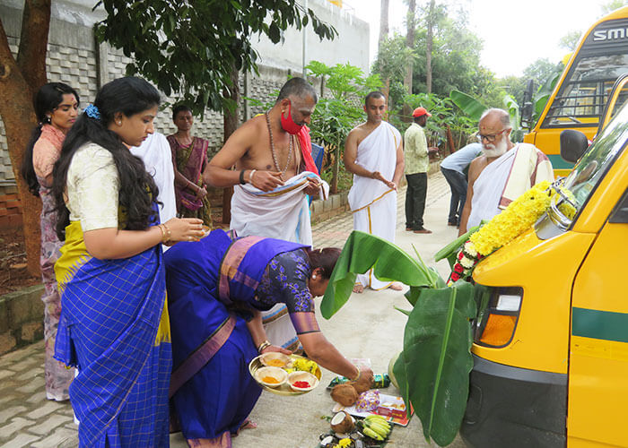 newage-world-school-events-ayudha-puja-9